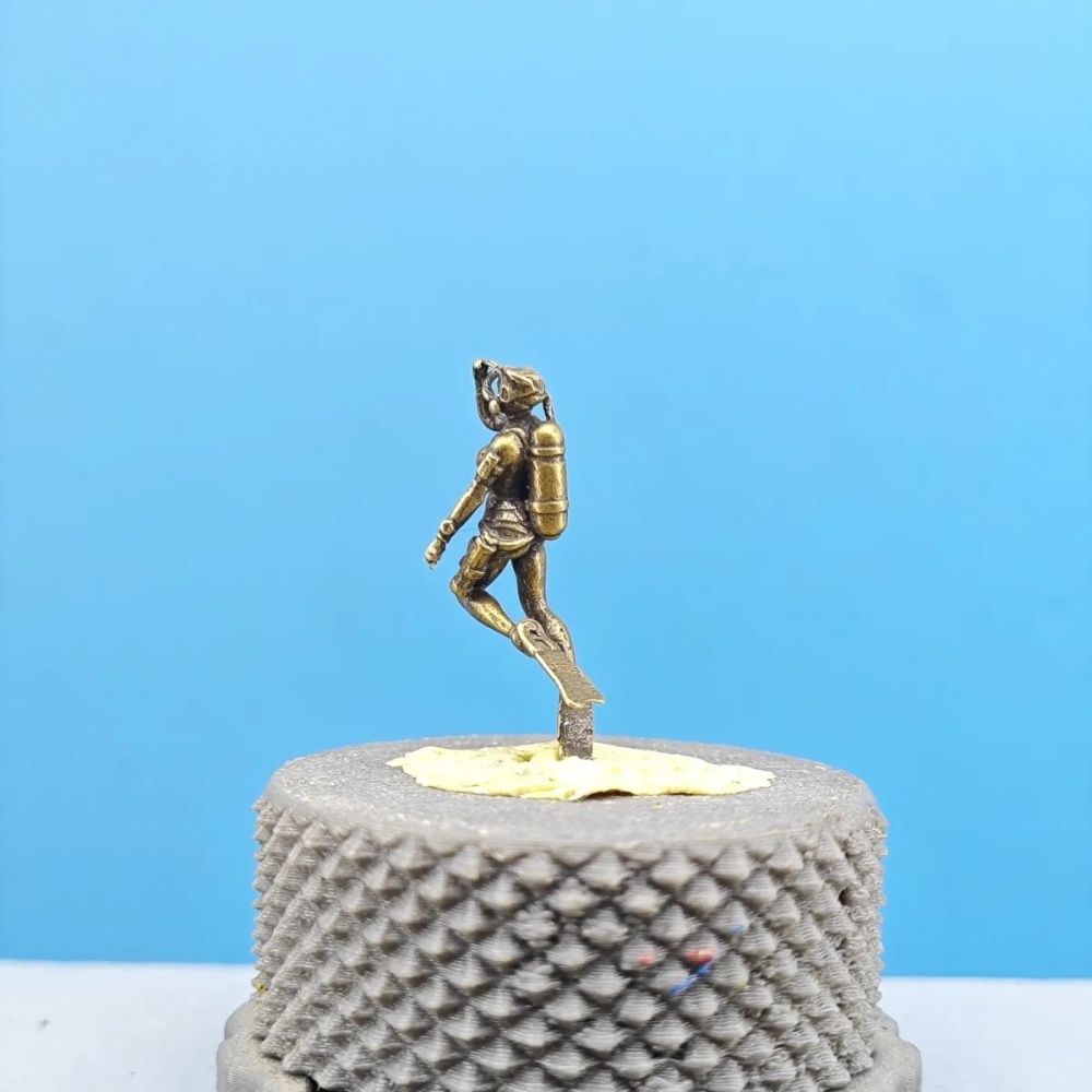 Vintage Brass Female Diver Min - Marine Aquarium Decorations recension och pris